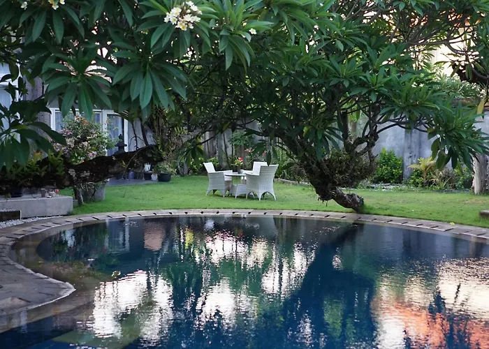 بيت ضيافة Guildwood Bali سانور